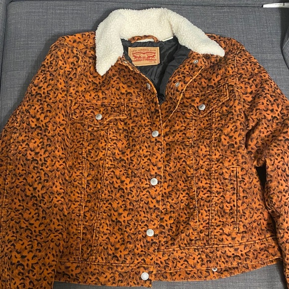 Levi's Jackets & Blazers - Levi's Women's Leopard Corduroy Trucker Jacket with Sherpa Collar